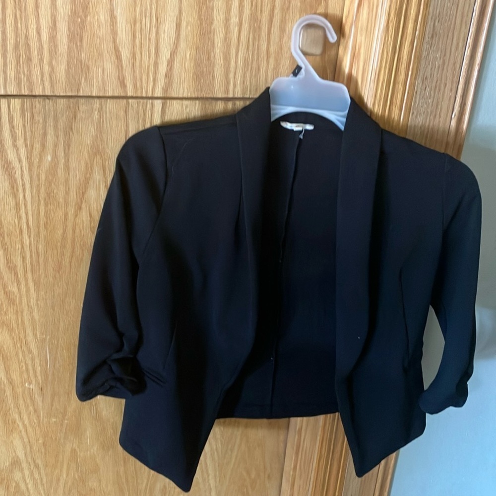 Maurice’s Black Women’s Open Front Blazer Jacket Size M. Preowned condition